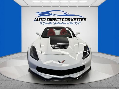 Used 2015 Chevrolet Corvette Z06 w/ 3LZ Preferred Equipment Group RWD image 2