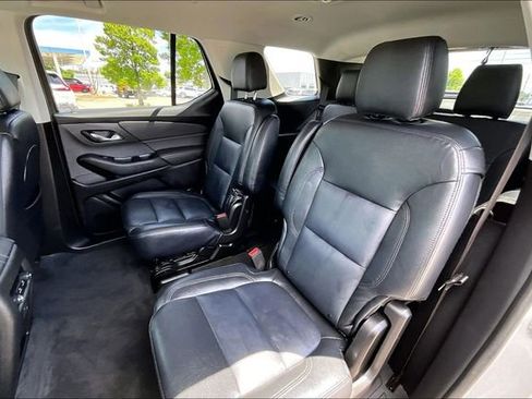 Used 2020 Chevrolet Traverse LT AWD/4WD image 19