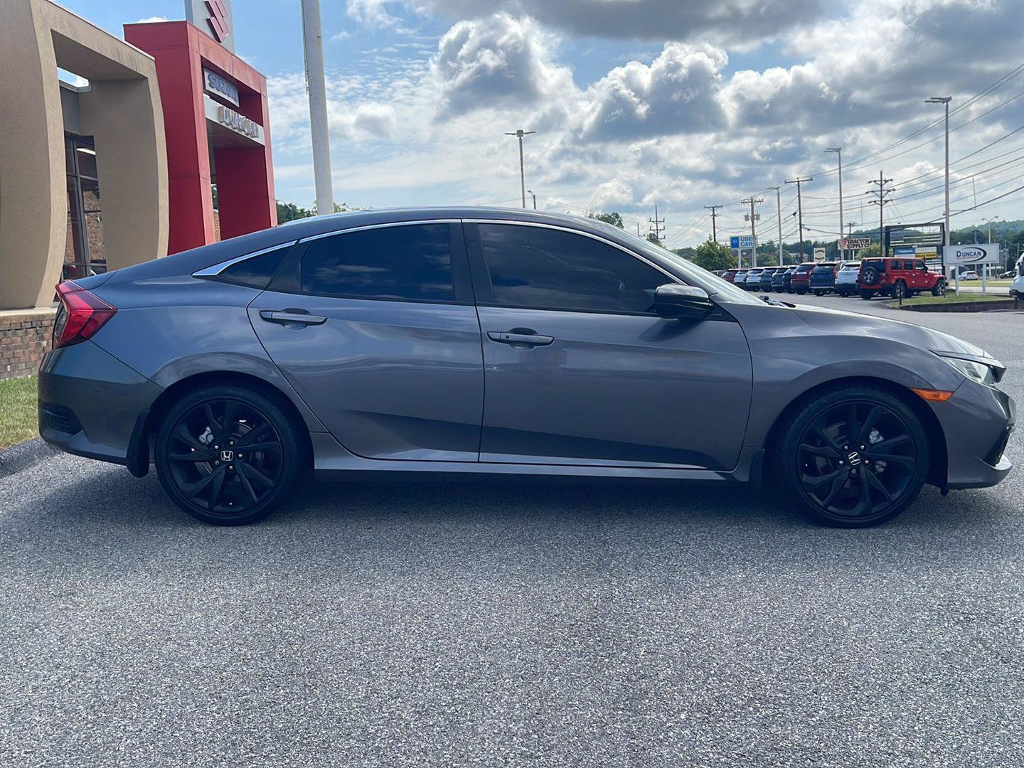Used 2019 Honda Civic Sport image 8