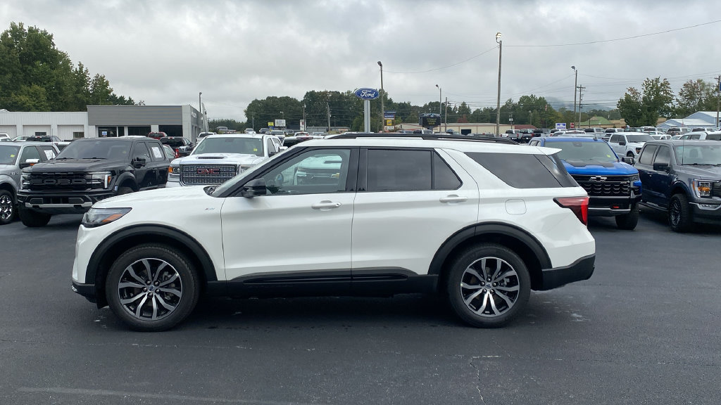 New 2027 Ford Explorer ST-Line AWD/4WD image 8