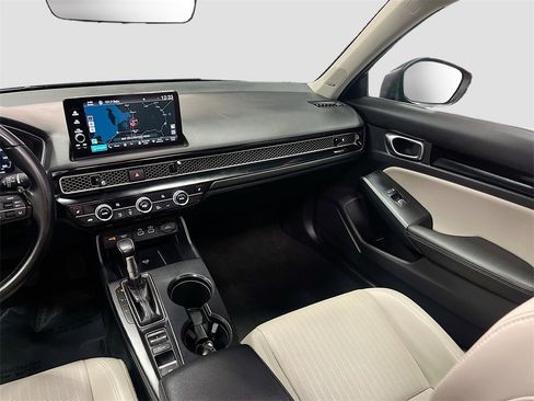 Used 2024 Honda Civic Touring image 25