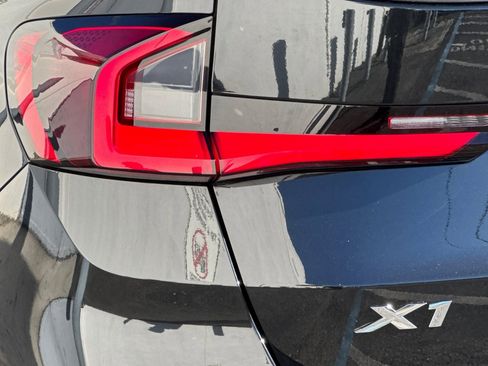 Used 2025 BMW X1 xDrive28i w/ Premium Package image 13