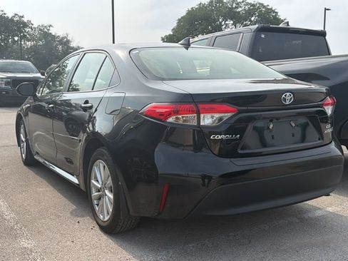 Used 2024 Toyota Corolla LE w/ LE Convenience Package FWD image 6