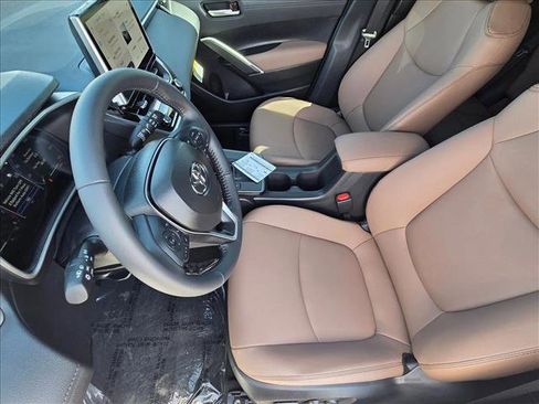 New 2026 Toyota Corolla Cross XLE FWD image 4