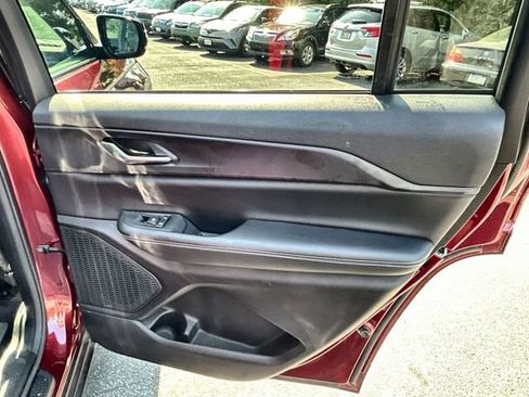 Used 2024 Jeep Grand Cherokee L Laredo image 29