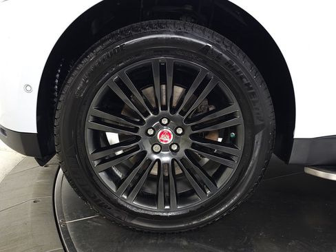 Used 2019 Jaguar F-PACE Portfolio AWD/4WD image 11