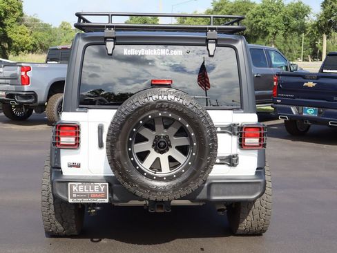 Used 2021 Jeep Wrangler Sport AWD/4WD image 8