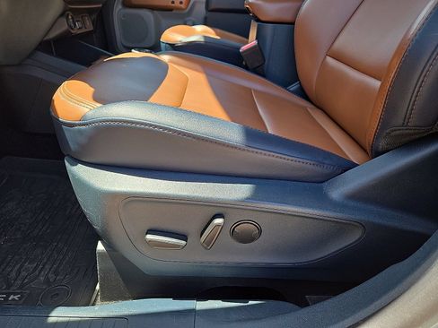 Used 2023 Ford Maverick Lariat w/ Equipment Group 500A Standard AWD/4WD image 23