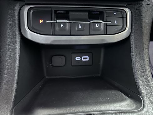 Used 2020 GMC Acadia SLE w/ Driver Convenience Package FWD image 58