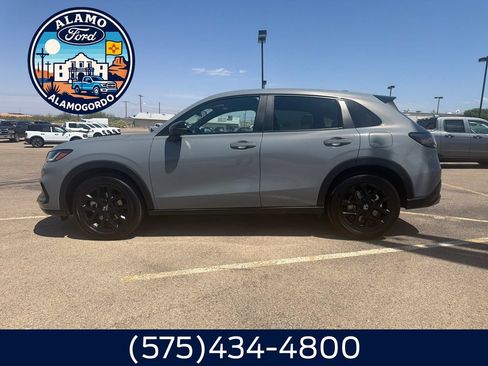 Used 2025 Honda HR-V Sport image 2