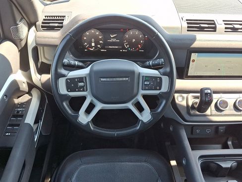 Used 2023 Land Rover Defender 110 X-Dynamic SE AWD/4WD image 11