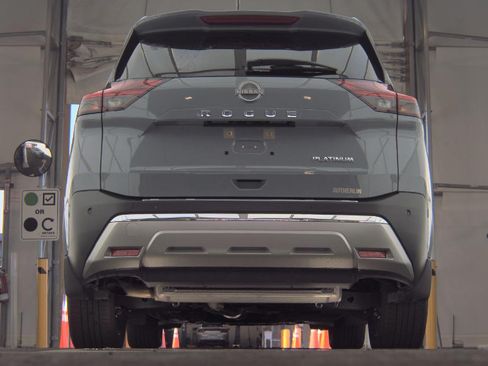 Used 2023 Nissan Rogue Platinum w/ Platinum Premium Package FWD image 5