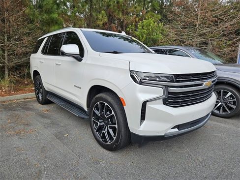 Used 2023 Chevrolet Tahoe LT w/ Luxury Package image 5
