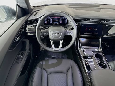 Certified 2025 Audi Q8 Premium Plus w/ Premium Plus Package AWD/4WD image 24
