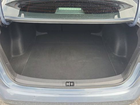 Used 2022 Toyota Corolla LE image 19