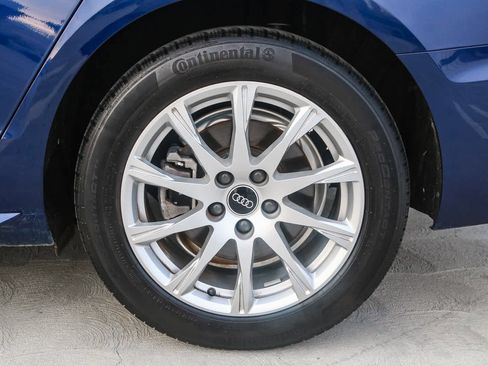 Used 2022 Audi A4 2.0T Premium w/ Convenience Package image 12