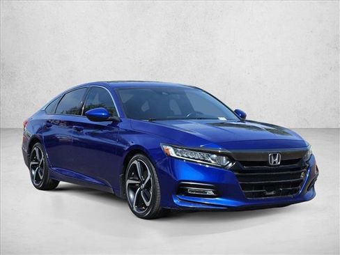 Used 2020 Honda Accord Sport image 2