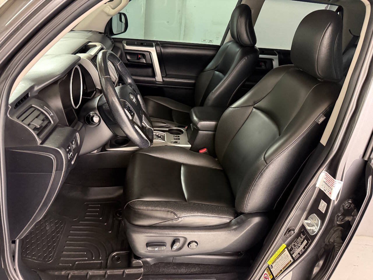 Used 2011 Toyota 4Runner Limited AWD/4WD image 40