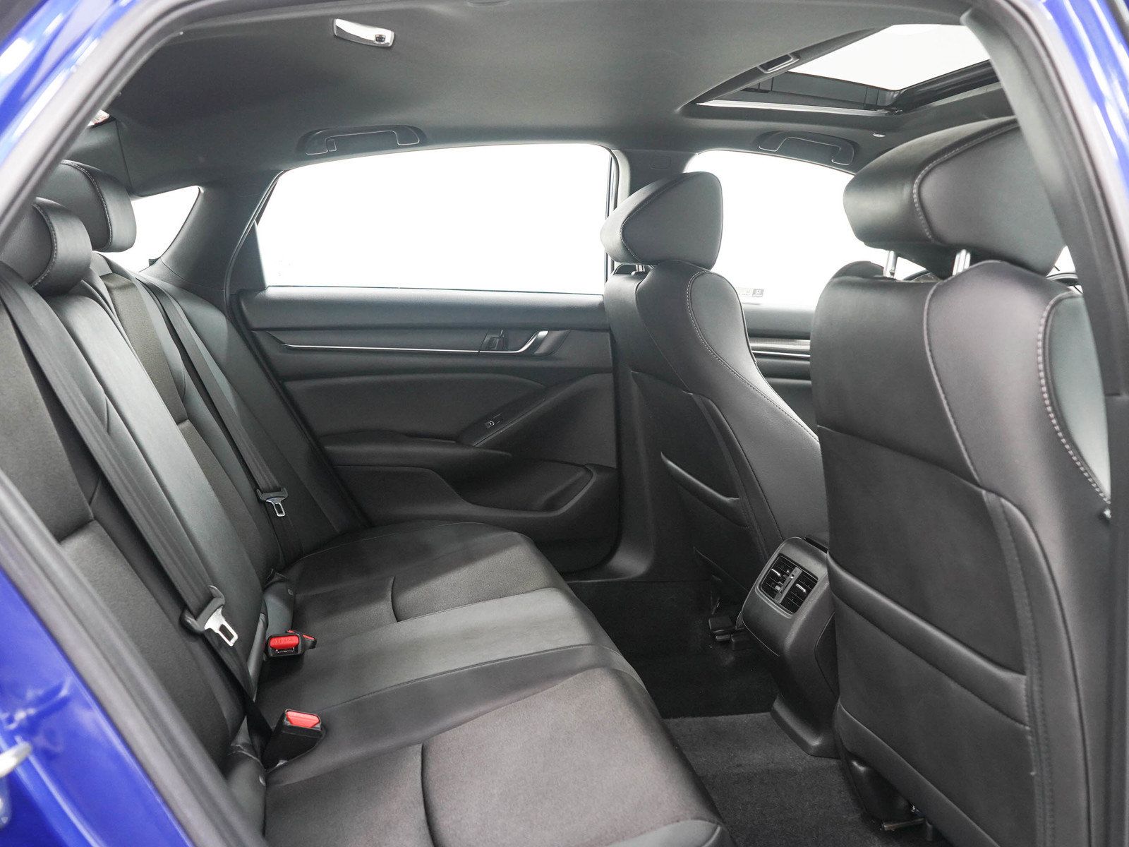 Used 2020 Honda Accord Sport image 12