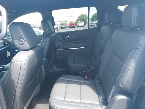 New 2026 Chevrolet Traverse LT AWD/4WD image 14