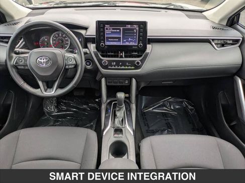 Used 2022 Toyota Corolla Cross LE w/ Moonroof Package AWD/4WD image 18