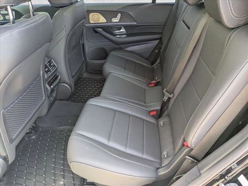New 2026 Mercedes-Benz GLS 450 4MATIC image 16