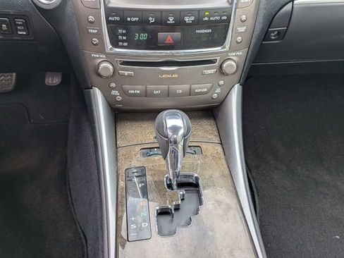 Used 2011 Lexus IS 350C w/ Luxury Pkg RWD image 24