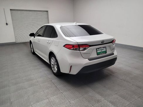 Used 2024 Toyota Corolla LE w/ LE Convenience Package image 6