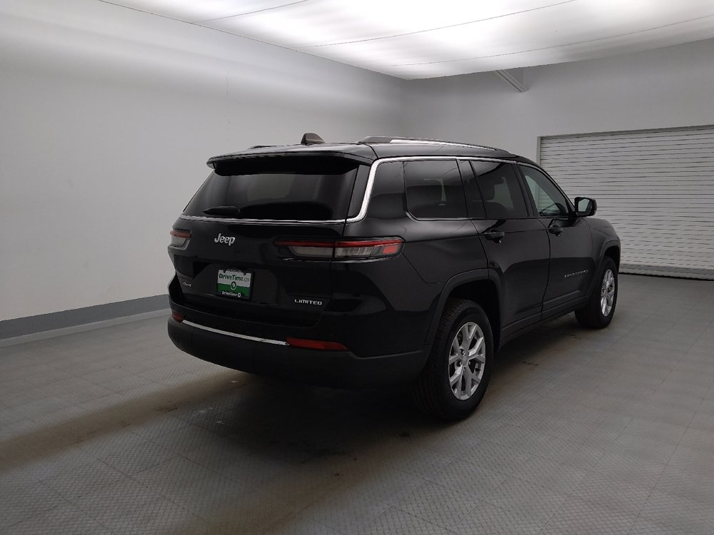 Used 2023 Jeep Grand Cherokee L Limited AWD/4WD image 9