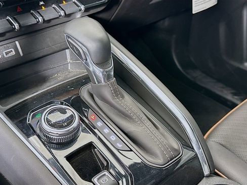 Used 2026 GMC Canyon AT4 w/ Technology Plus Package image 19