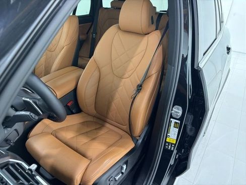 Certified 2024 BMW X5 xDrive40i w/ Premium Package AWD/4WD image 13