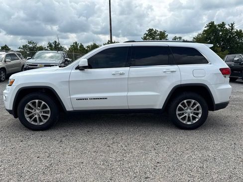 Used 2021 Jeep Grand Cherokee Laredo AWD/4WD image 4