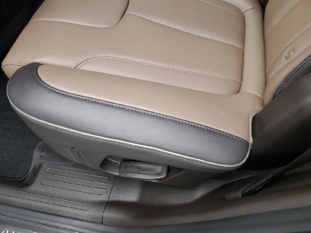 Used 2022 Hyundai Santa Fe Limited AWD/4WD image 15