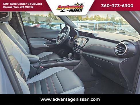 Used 2024 Nissan Kicks SR w/ SR Premium Package image 24