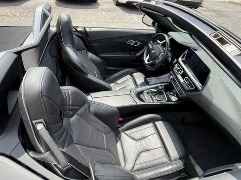 Used 2019 BMW Z4 sDrive30i w/ Convenience Package RWD image 19