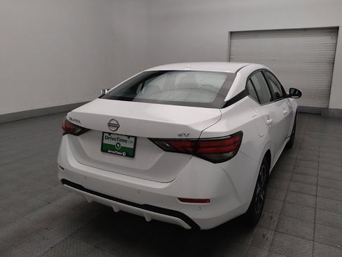 Used 2024 Nissan Sentra SV FWD image 9