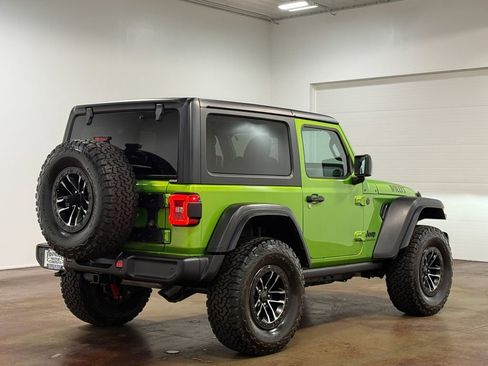 Used 2025 Jeep Wrangler Willys image 22