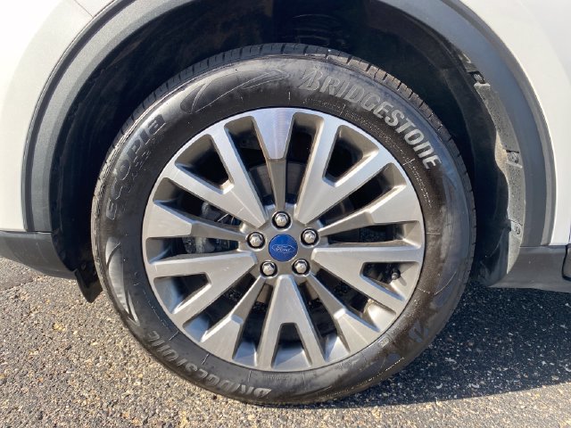 Used 2022 Ford Escape Titanium AWD/4WD image 23