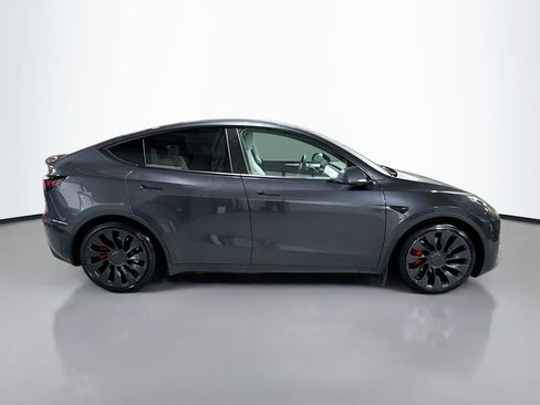 Used 2024 Tesla Model Y Performance image 5