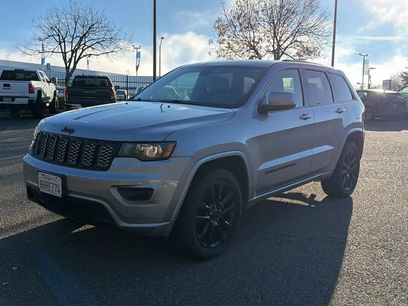 Used 2018 Jeep Grand Cherokee Altitude