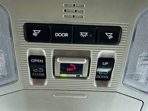 Used 2023 Toyota RAV4 XLE image 14