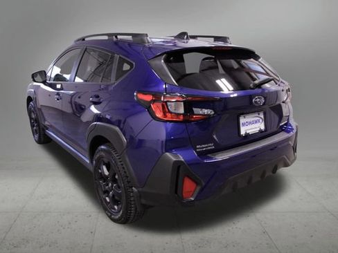 Used 2024 Subaru Crosstrek 2.0i Premium AWD/4WD image 3
