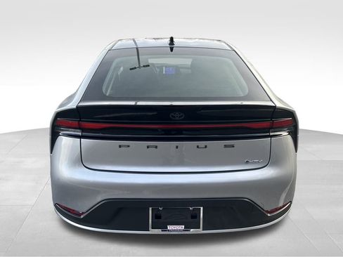 New 2026 Toyota Prius LE image 4