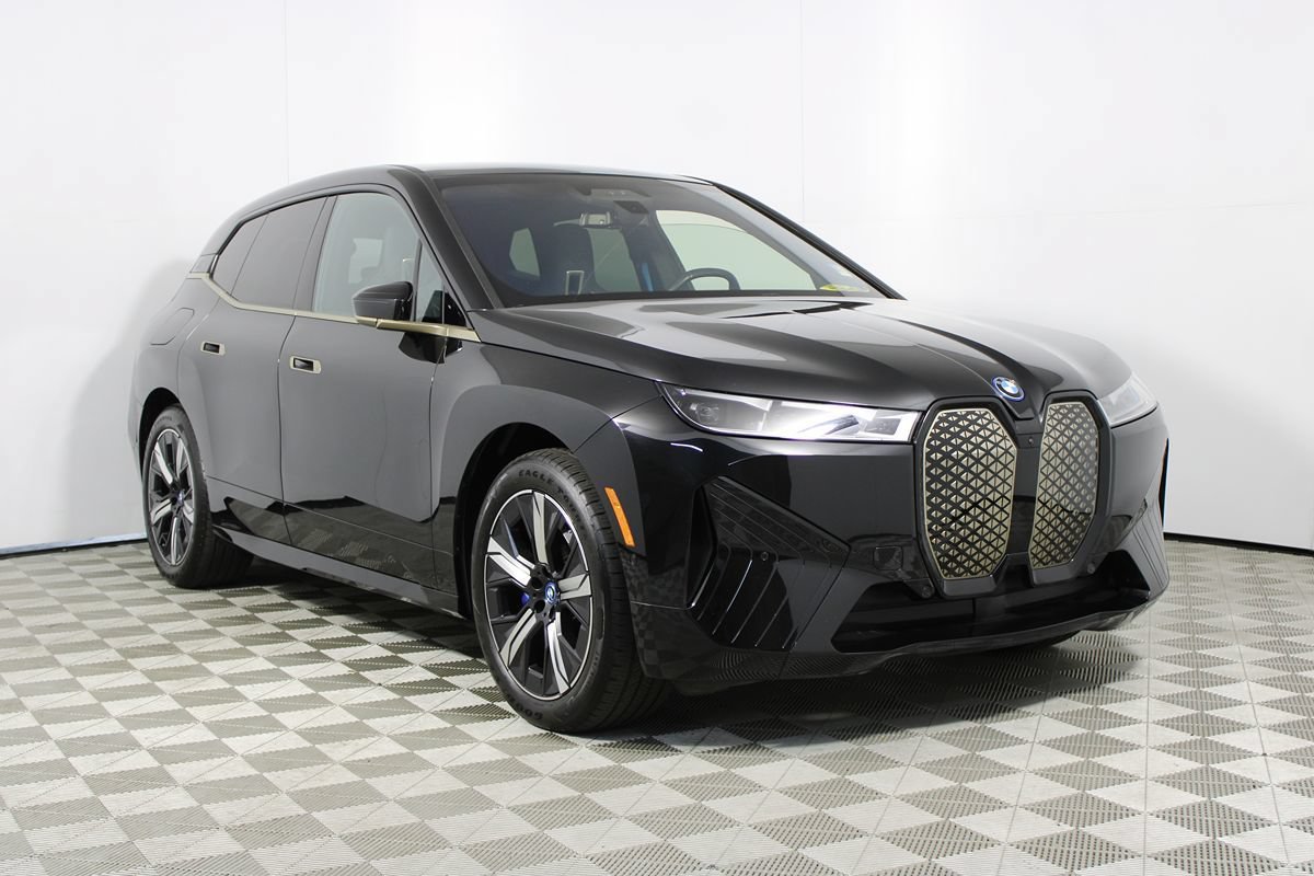 Used 2023 BMW iX M60 w/ Executive Package AWD/4WD image 32