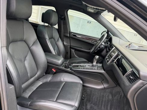 Used 2016 Porsche Macan S AWD/4WD image 28