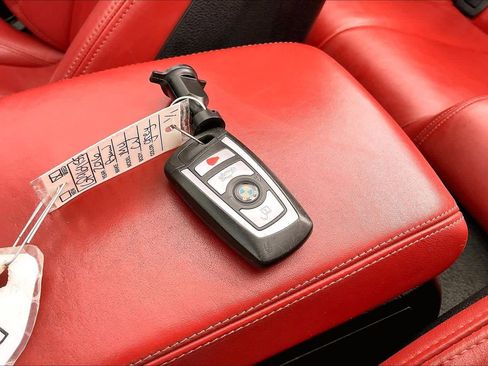 Used 2016 BMW M4 Convertible RWD image 13