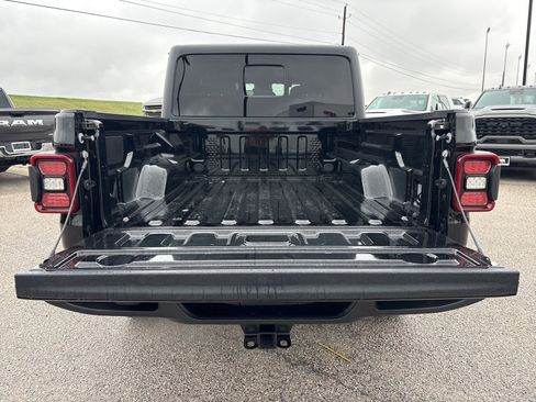 New 2025 Jeep Gladiator Sport AWD/4WD image 21