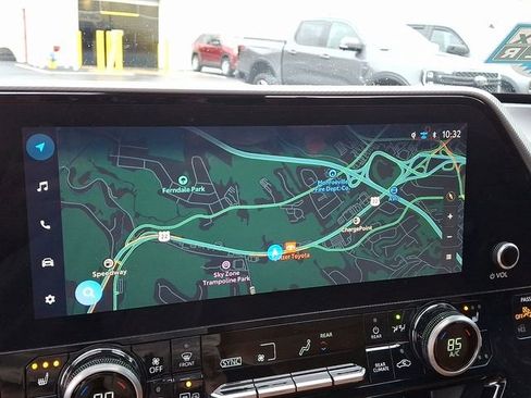 Used 2023 Toyota Highlander Platinum image 18