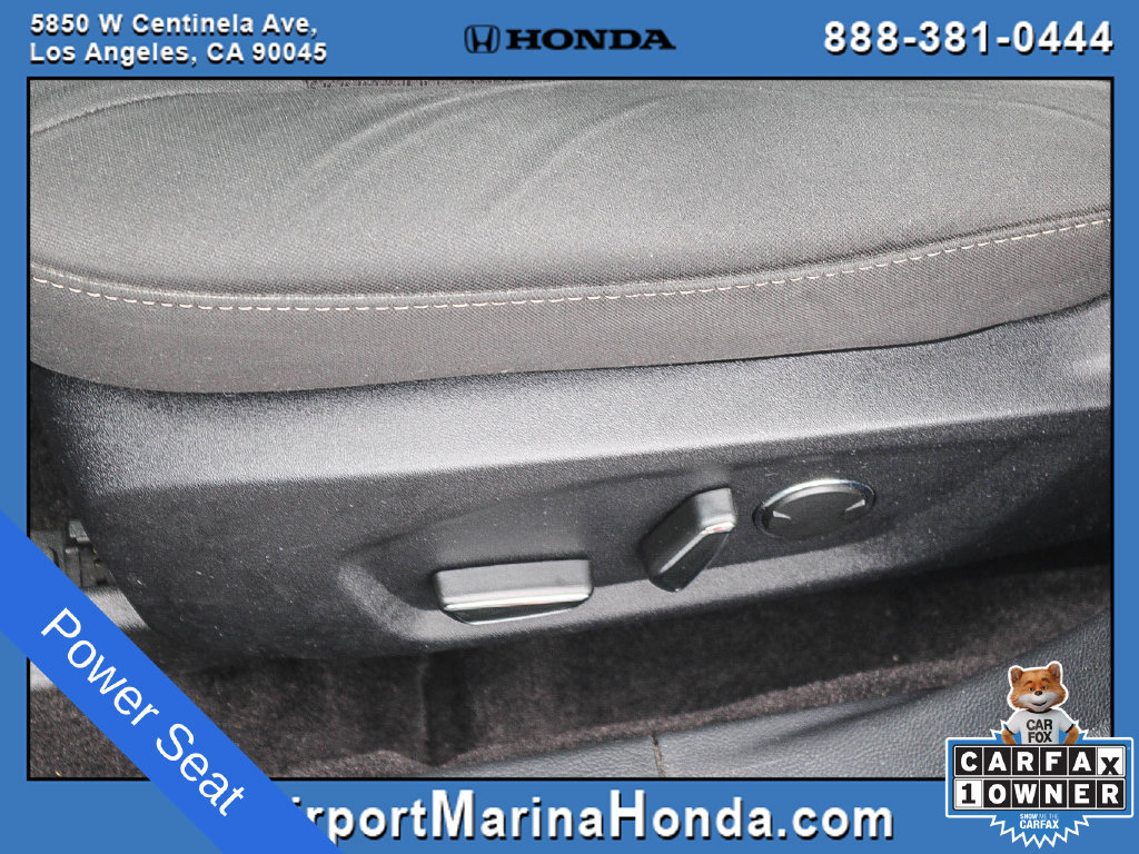 Used 2020 Ford Fusion SE FWD image 12