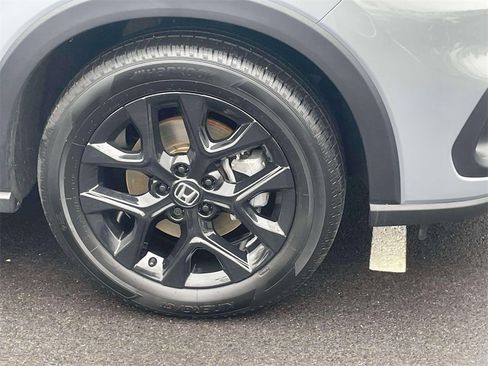 Certified 2025 Honda HR-V Sport image 8